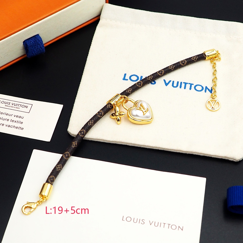 Louis Vuitton Heart Padlock Bracelet  M8413Z - EUR FASHION