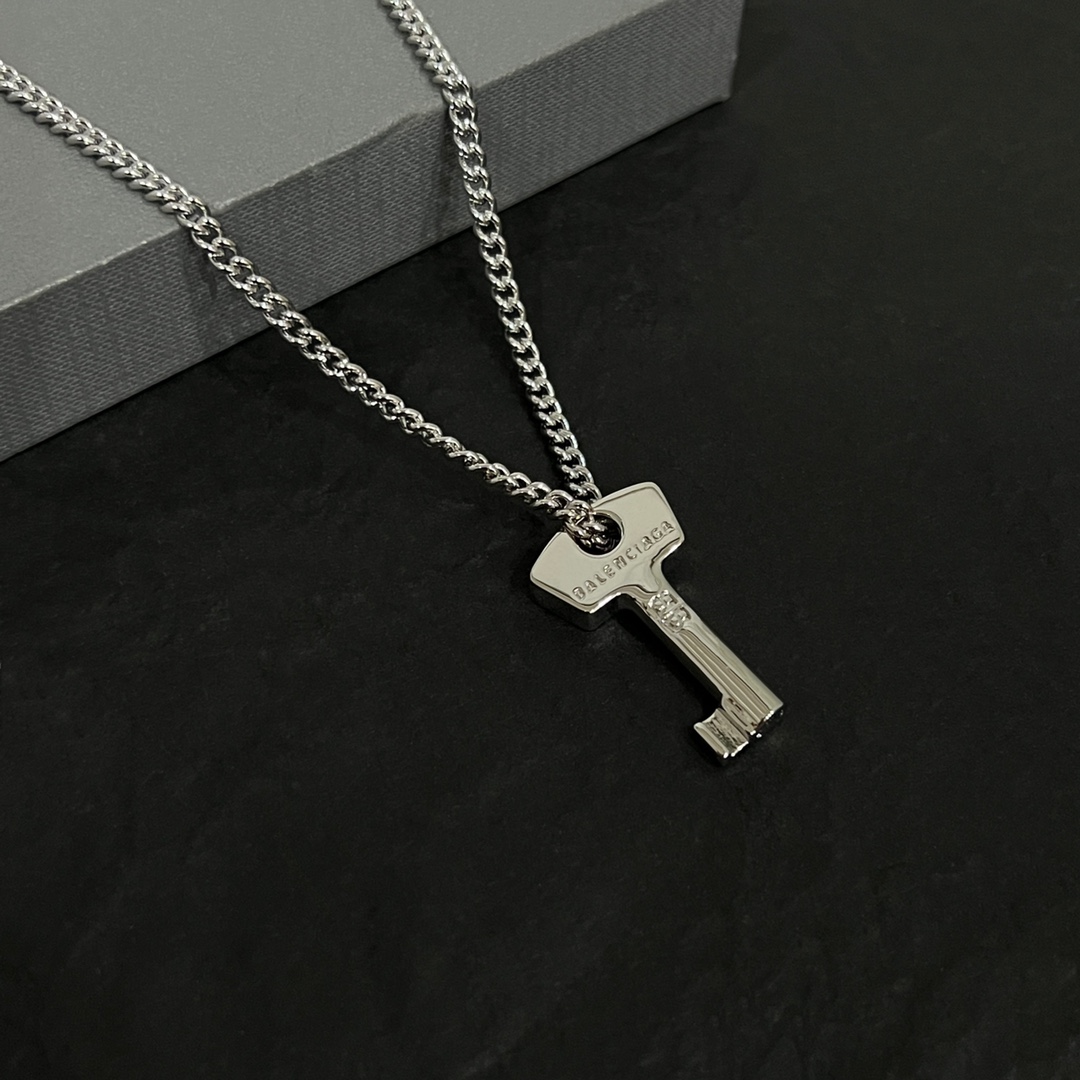 Balenciaga Amour Key Necklace  - EUR FASHION