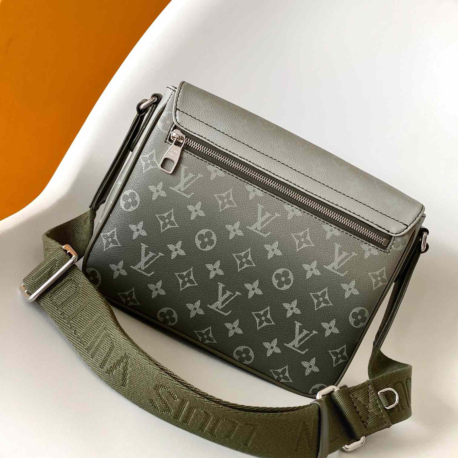 Louis Vuitton District PM   M11593 - EUR FASHION