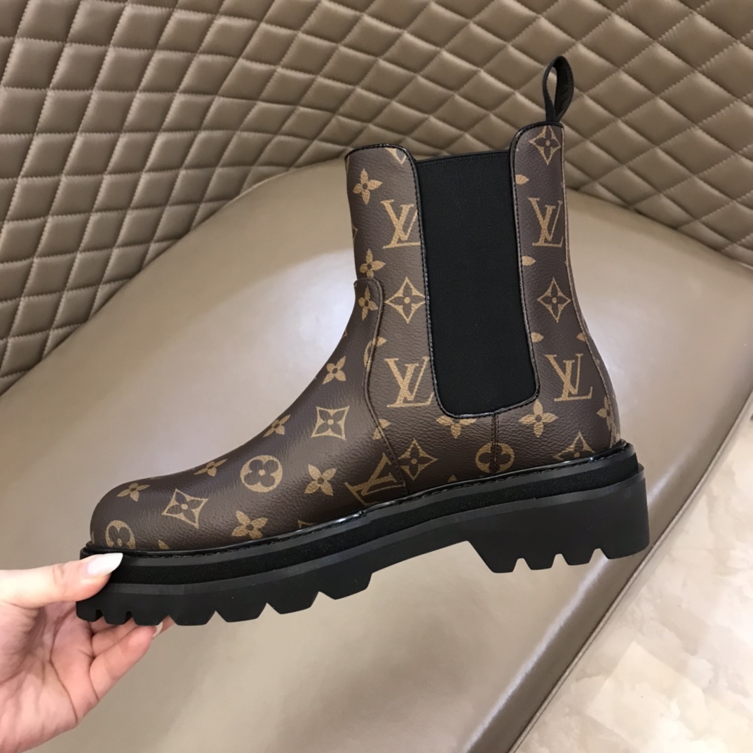 Louis Vuitton Men's Ankle Boots - EUR FASHION