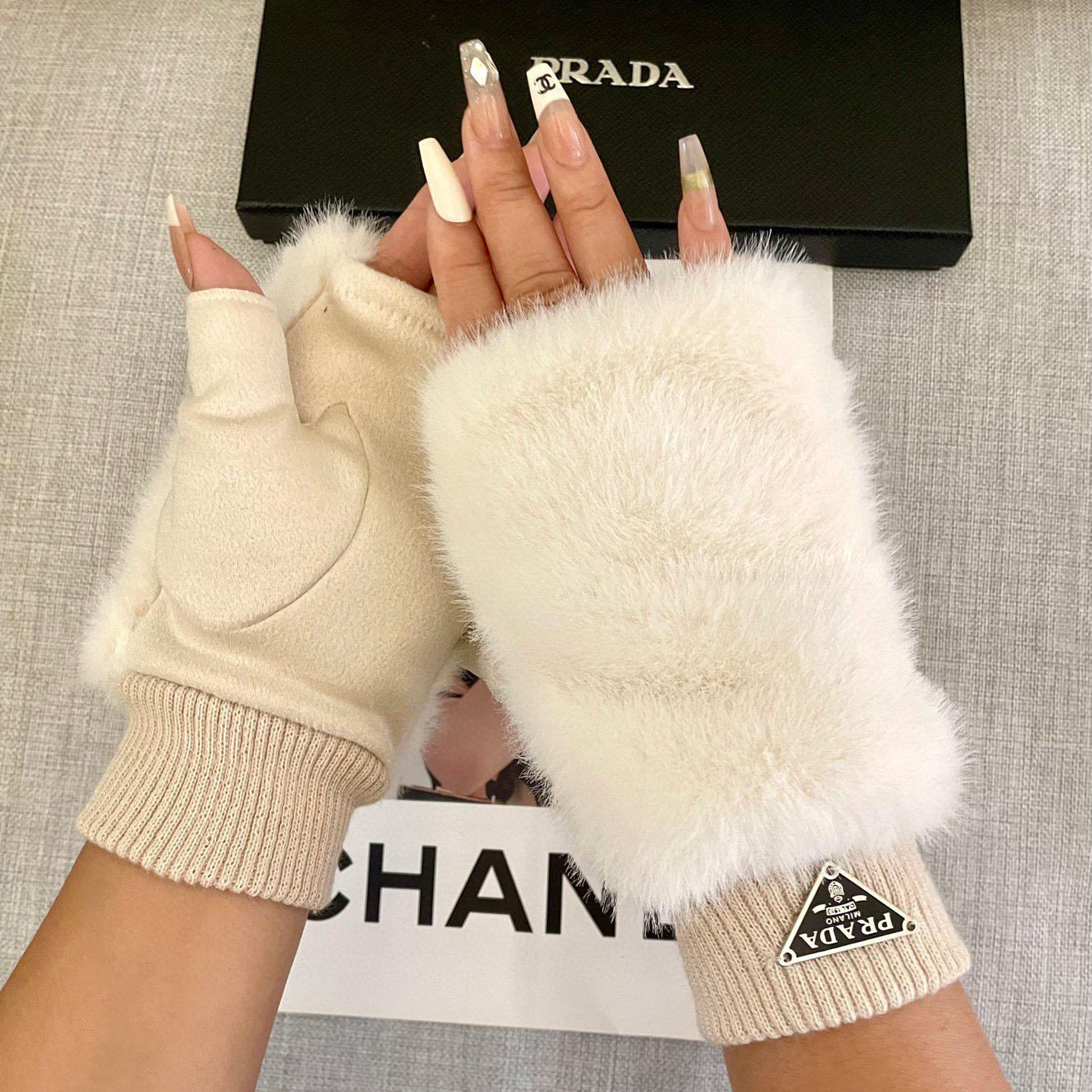 Prada Gloves  - EUR FASHION