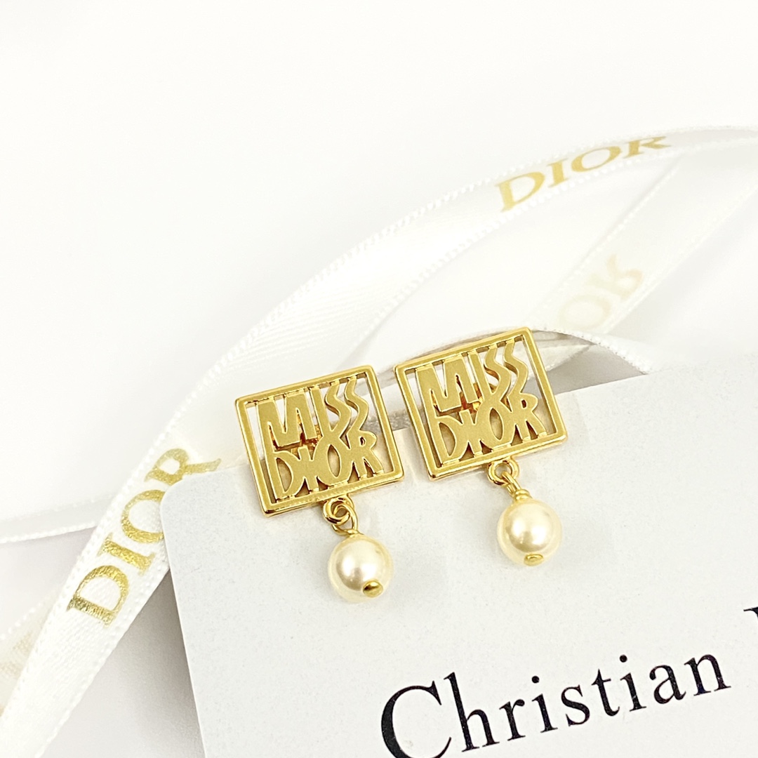 Dior Earrings - EUR FASHION