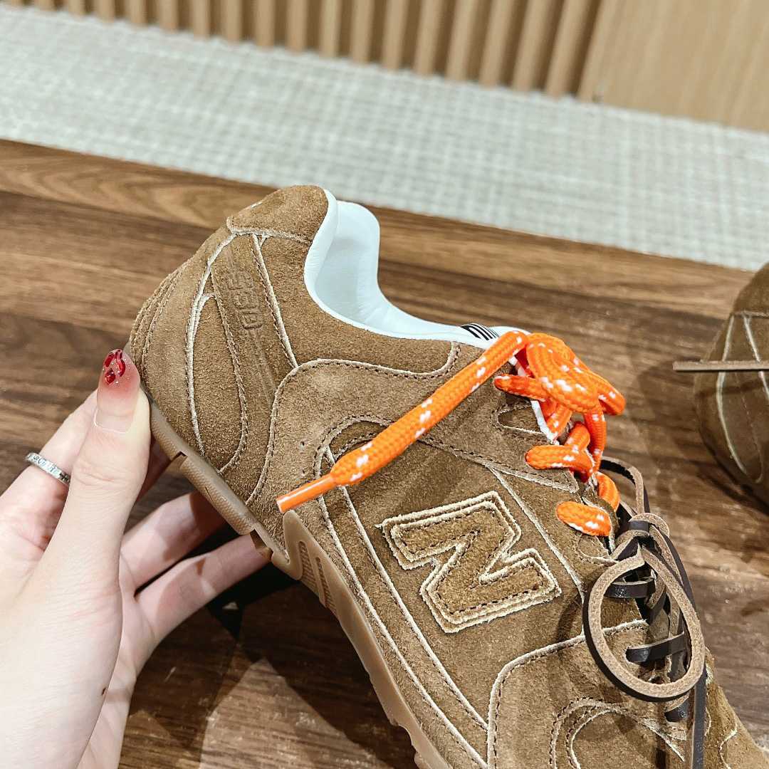 New Balance X Miu Miu Sneakers - EUR FASHION