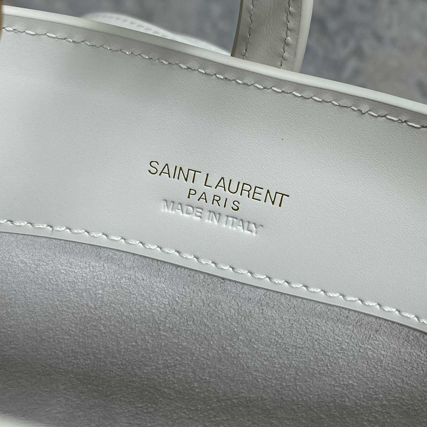 Saint Laurent Le 37 Mini In Shiny Leather - EUR FASHION