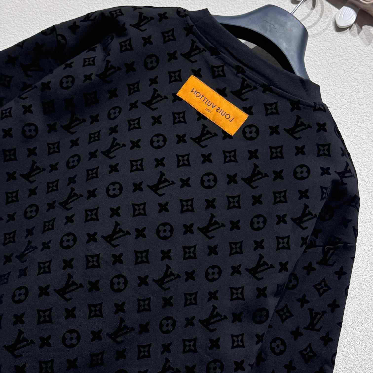 Louis Vuitton Monogram T-Shirt - EUR FASHION