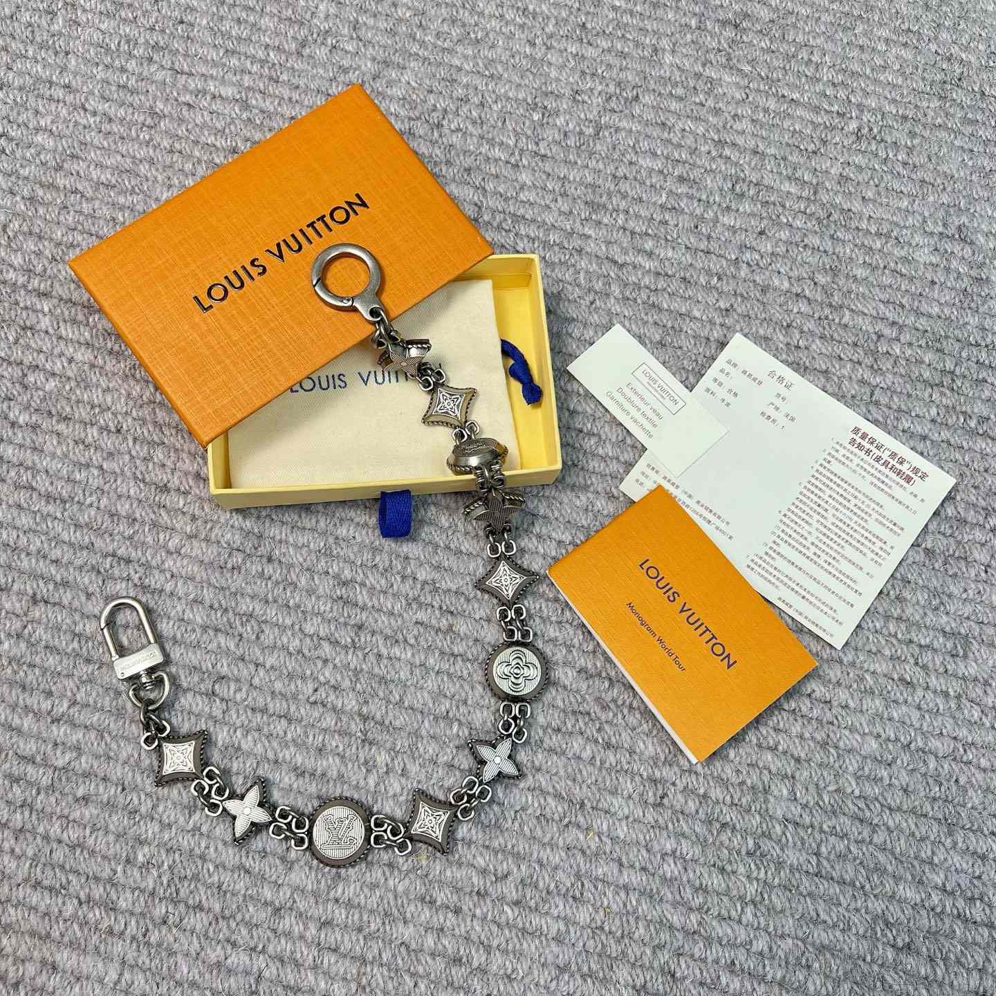 Louis Vuitton Western Chain Belt And Bag Charm   M02031 - EUR FASHION