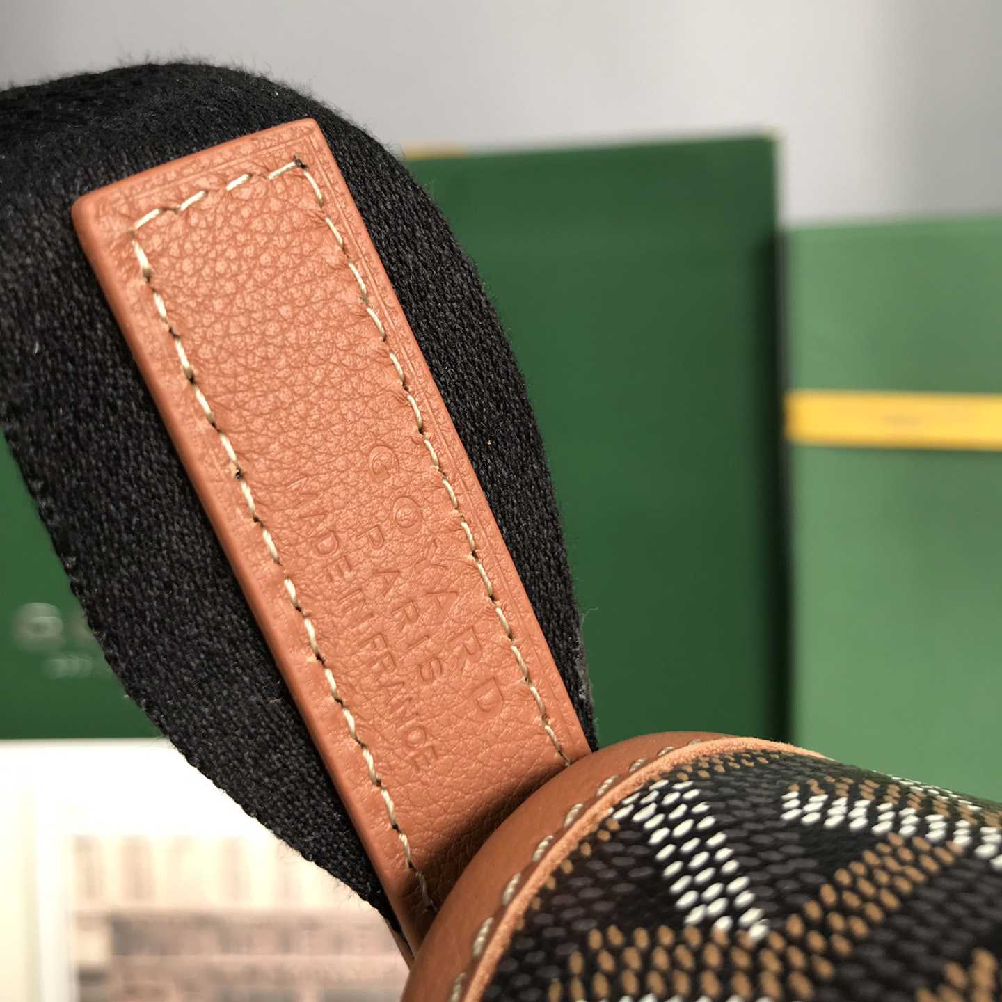 Goyard Capetien MM Messenger Bag   - EUR FASHION