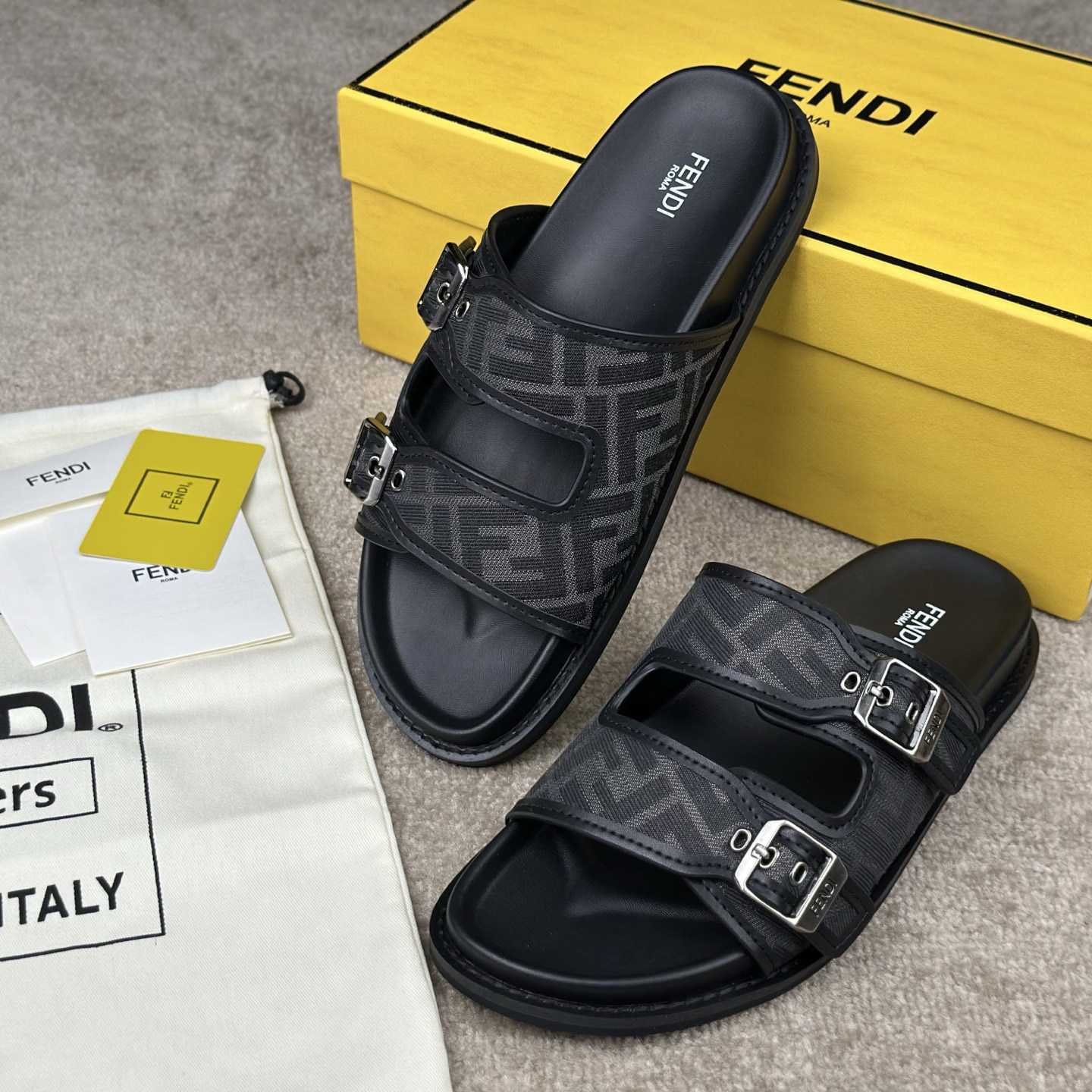 Fendi Feel Sandals  - EUR FASHION