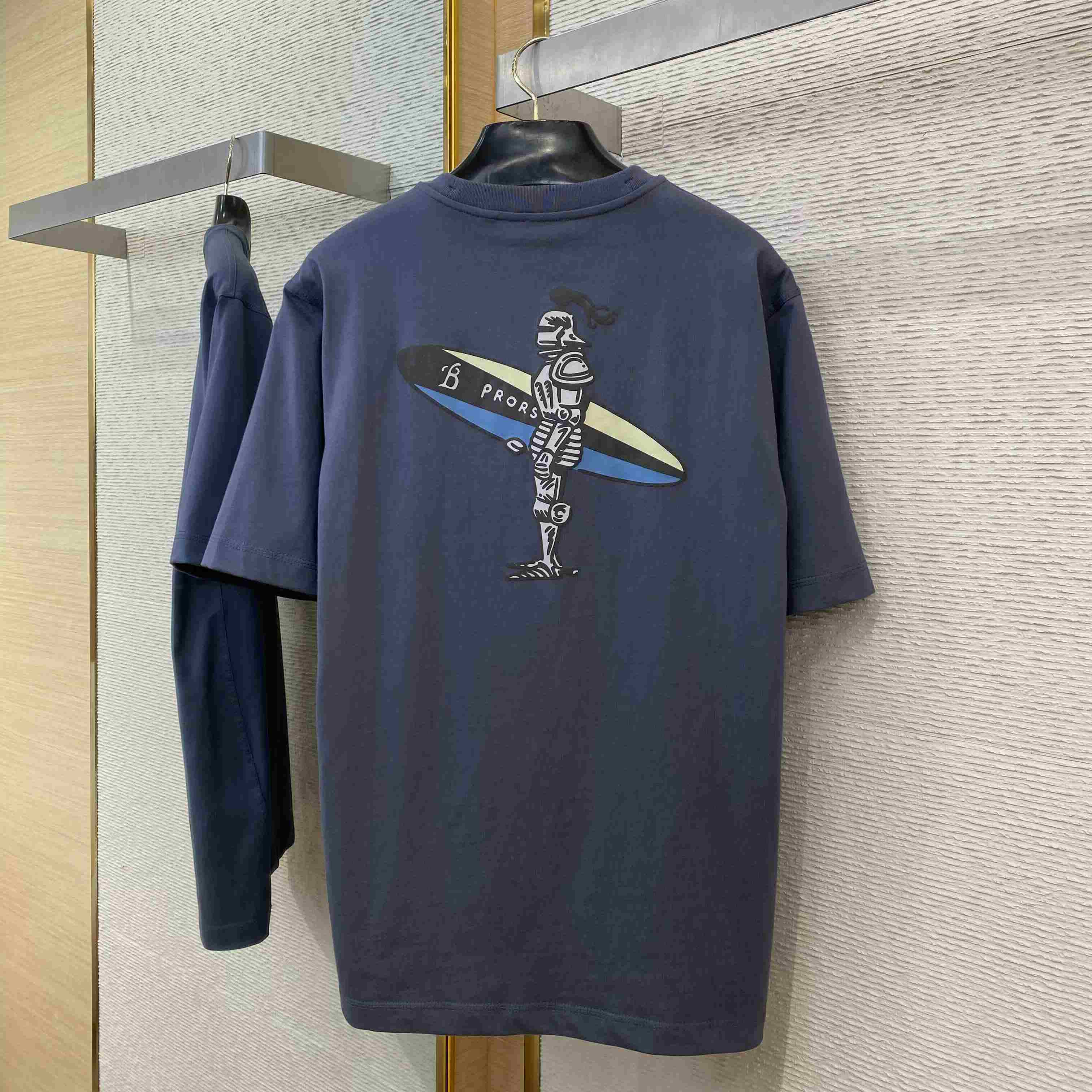 Burberry Surfer Knight Cotton T-shirt - EUR FASHION