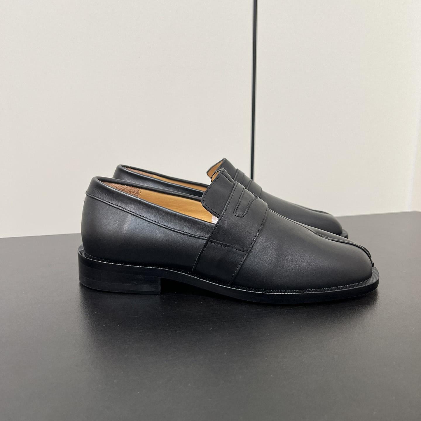 Maison Margiela Tabi Leather Loafers - EUR FASHION