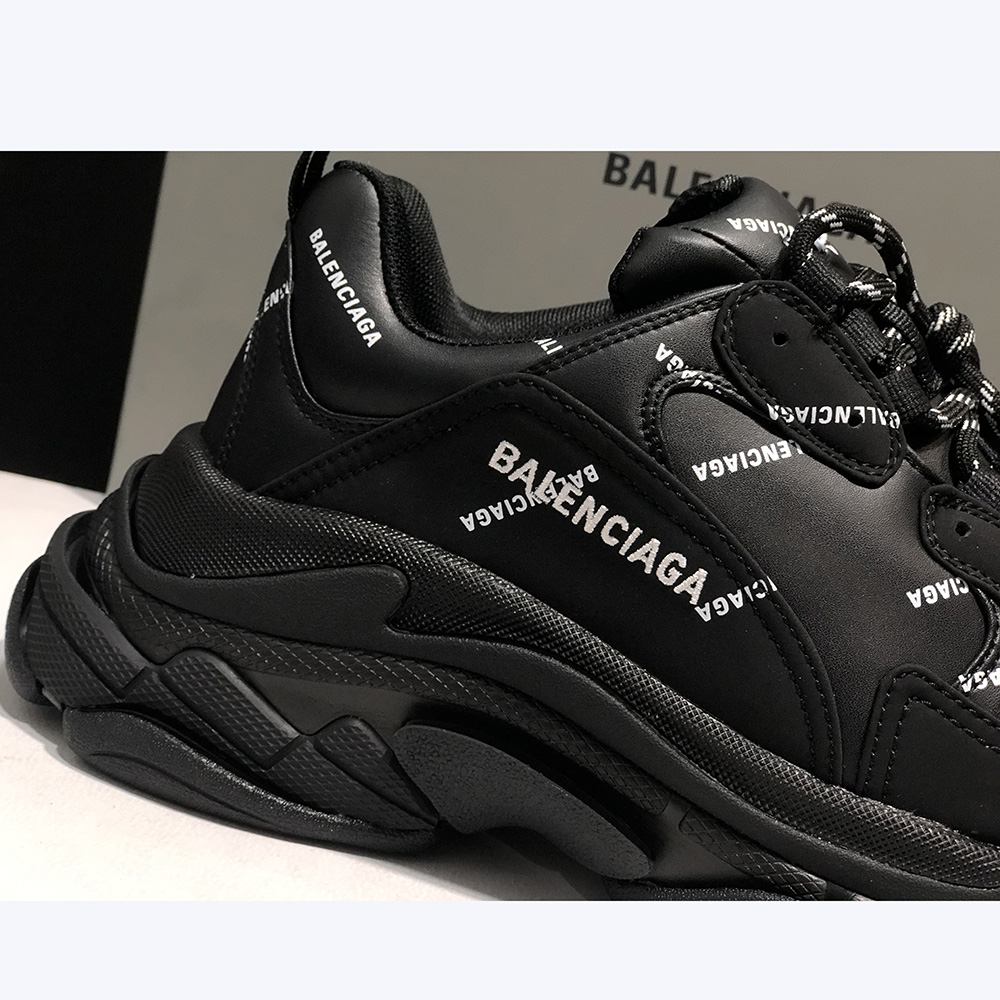 Balenciaga Allover Logo Triple S Sneaker  - EUR FASHION