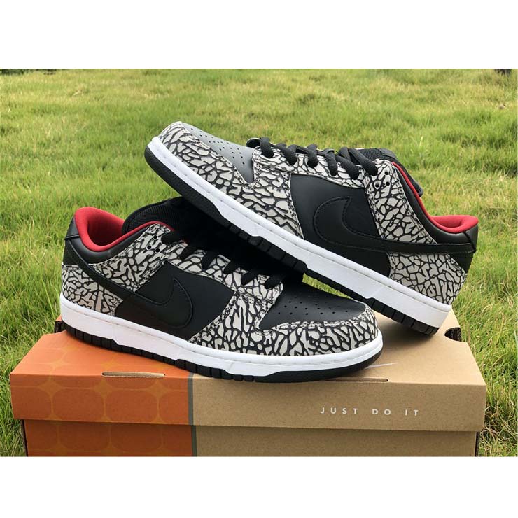 Nike Dunk SB Low Supreme Black Cement - EUR FASHION