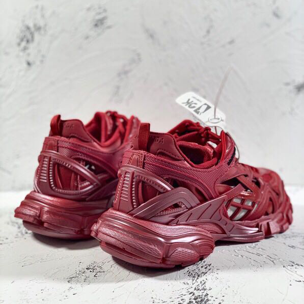 Balenciaga Track.2 Sneakers - EUR FASHION