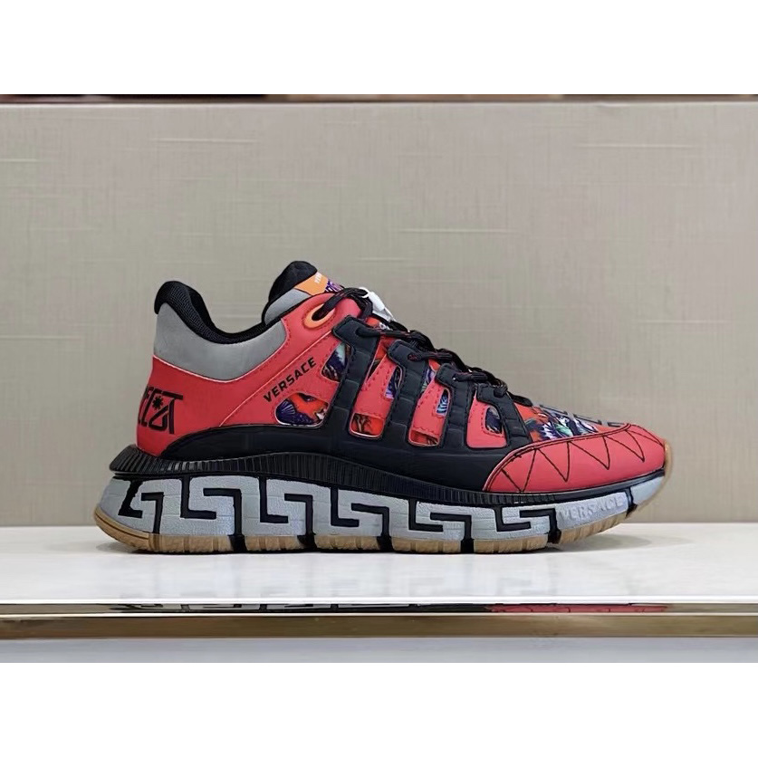Versace Trigreca Sneakers  - EUR FASHION