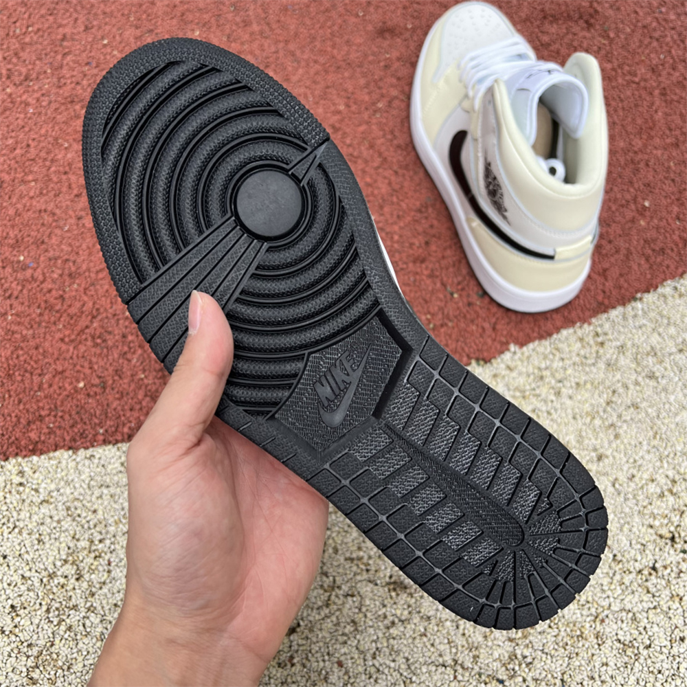 Jordan AJ1 Mid Zoom Sneakers - EUR FASHION