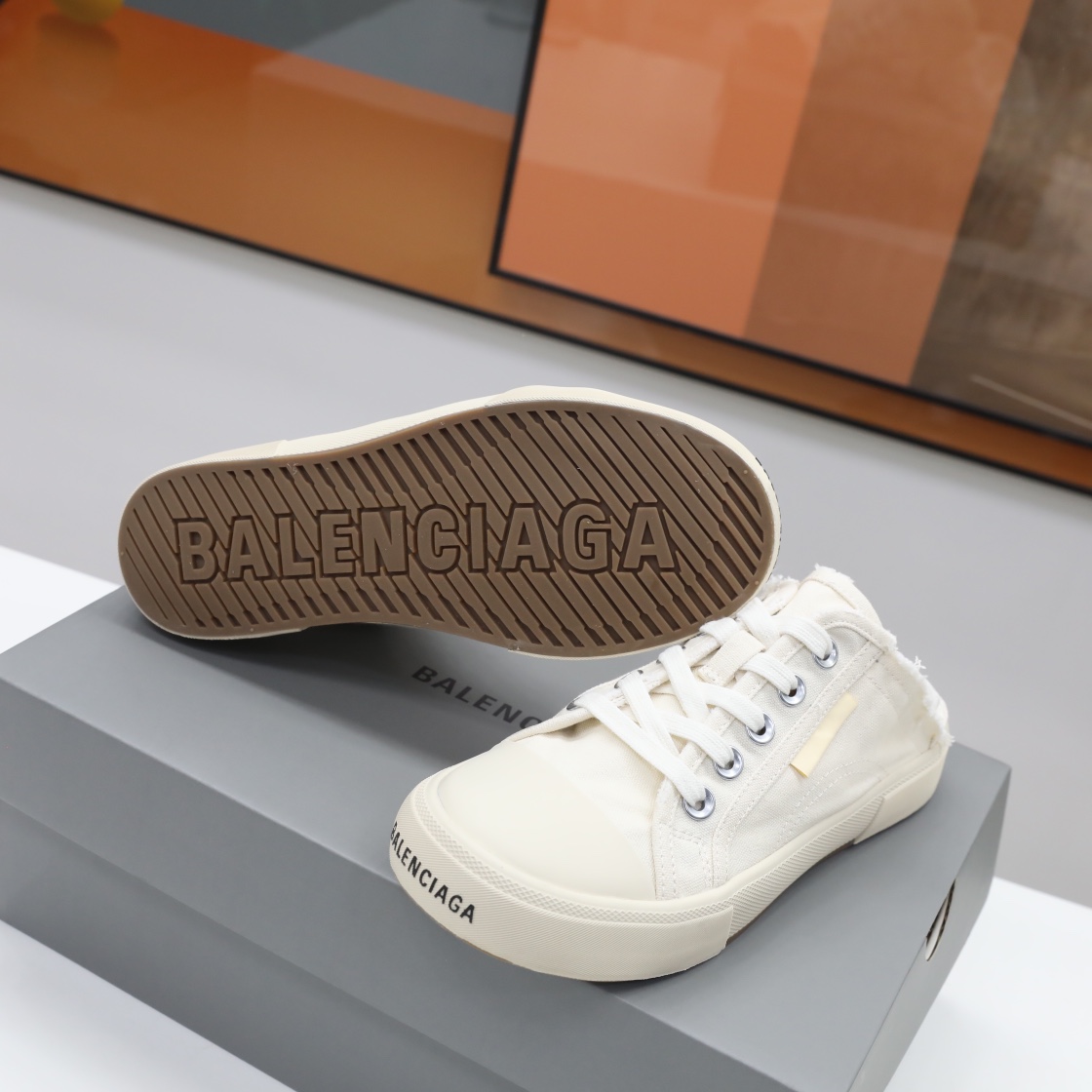 Balenciaga Men's Paris Sneaker Mule In White - EUR FASHION