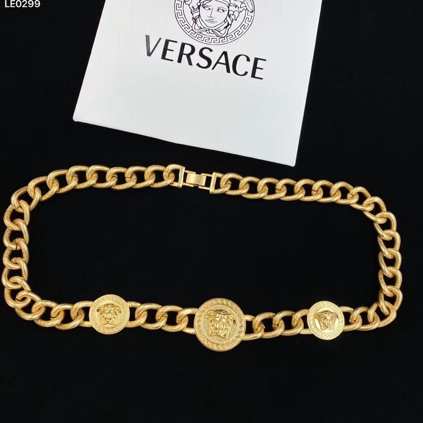 Versace Medusa Necklace - EUR FASHION