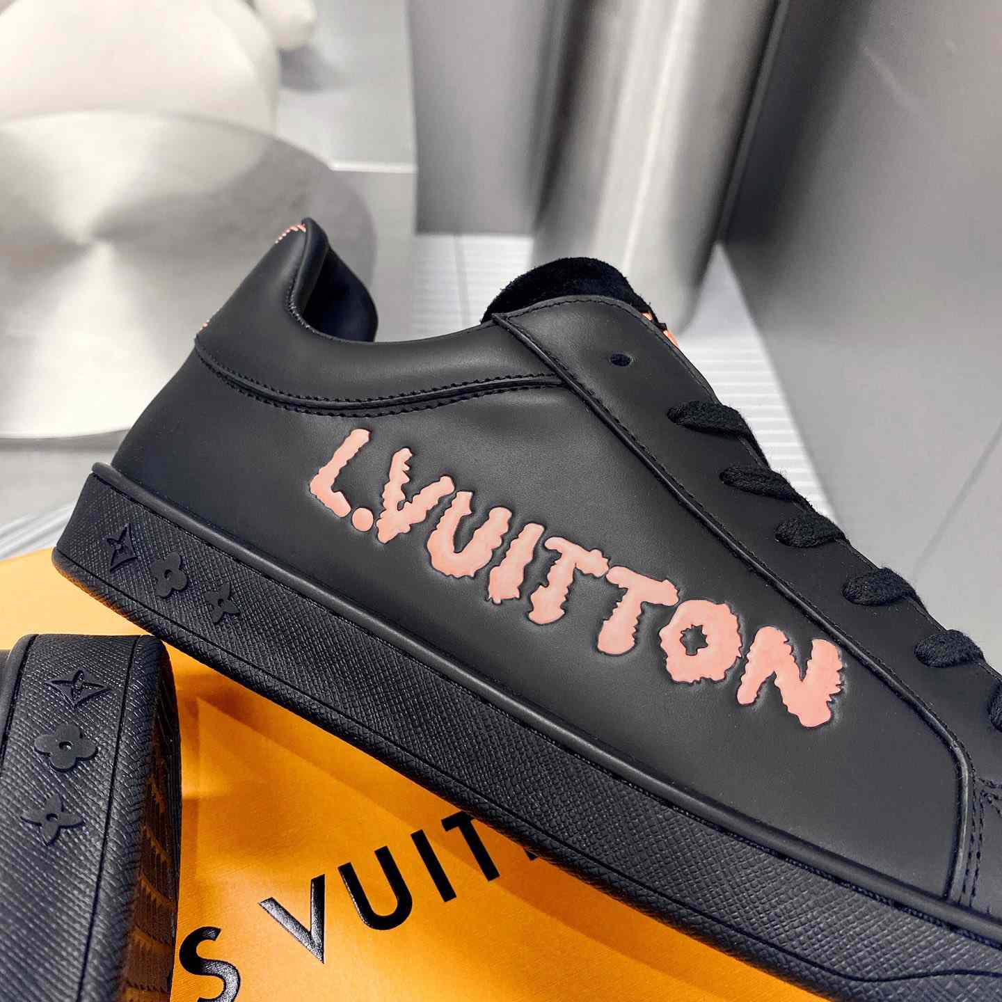 Louis Vuitton Luxembourg Samothrace Sneakers   1A9JCM - EUR FASHION