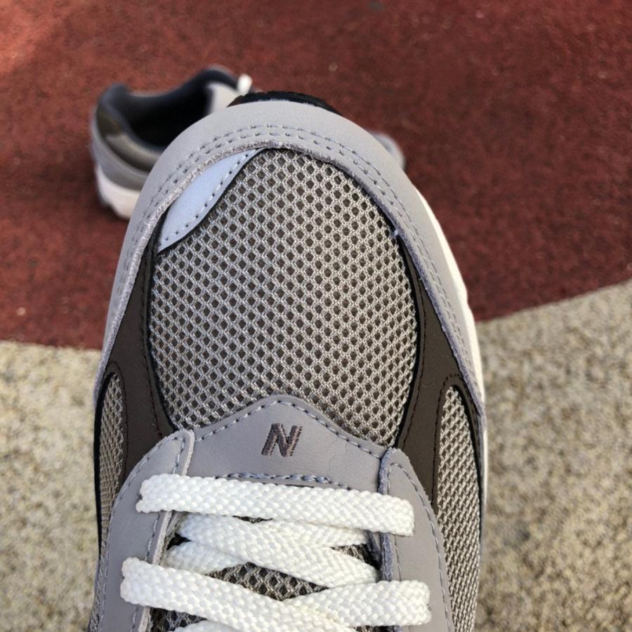 New Balance NB2002R Sneakers        M2002RAW - EUR FASHION