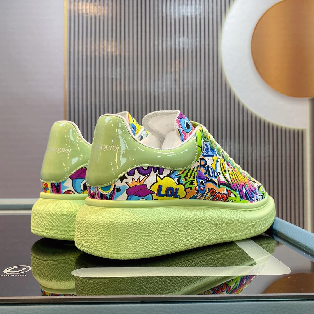 Alexander Mqueen Oversized Sneaker  - EUR FASHION