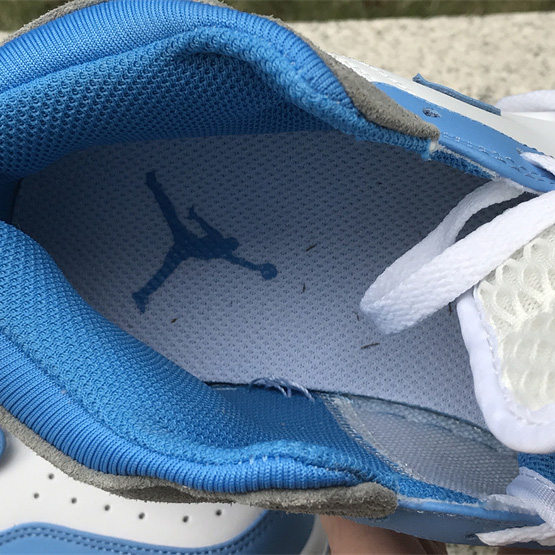 Air Jordan 1 Mid “University Blue” Sneaker    DX9276-100 - EUR FASHION