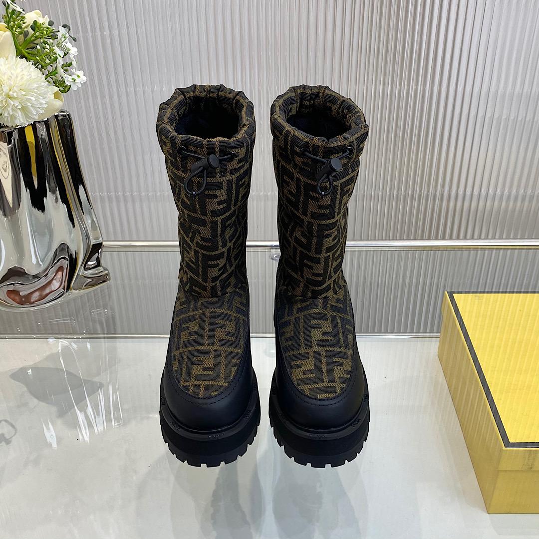 Fendi FF Logo Boots - EUR FASHION