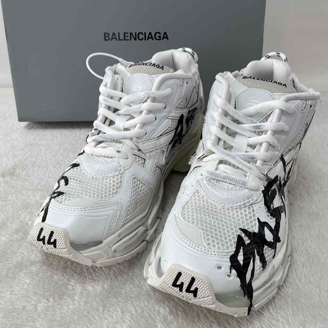 Balenciaga Runner Graffiti Sneaker In White - EUR FASHION