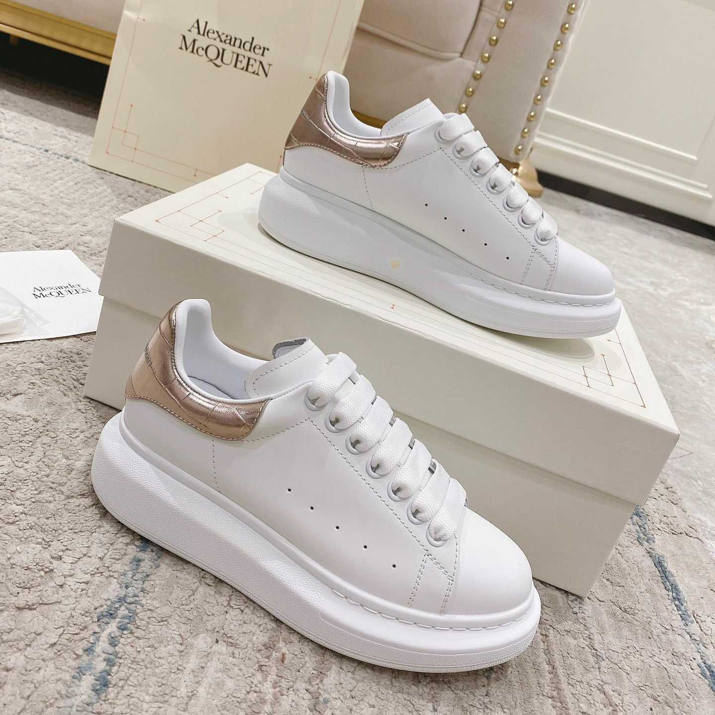 Alexander Mqueen Oversized Sneaker In White - EUR FASHION