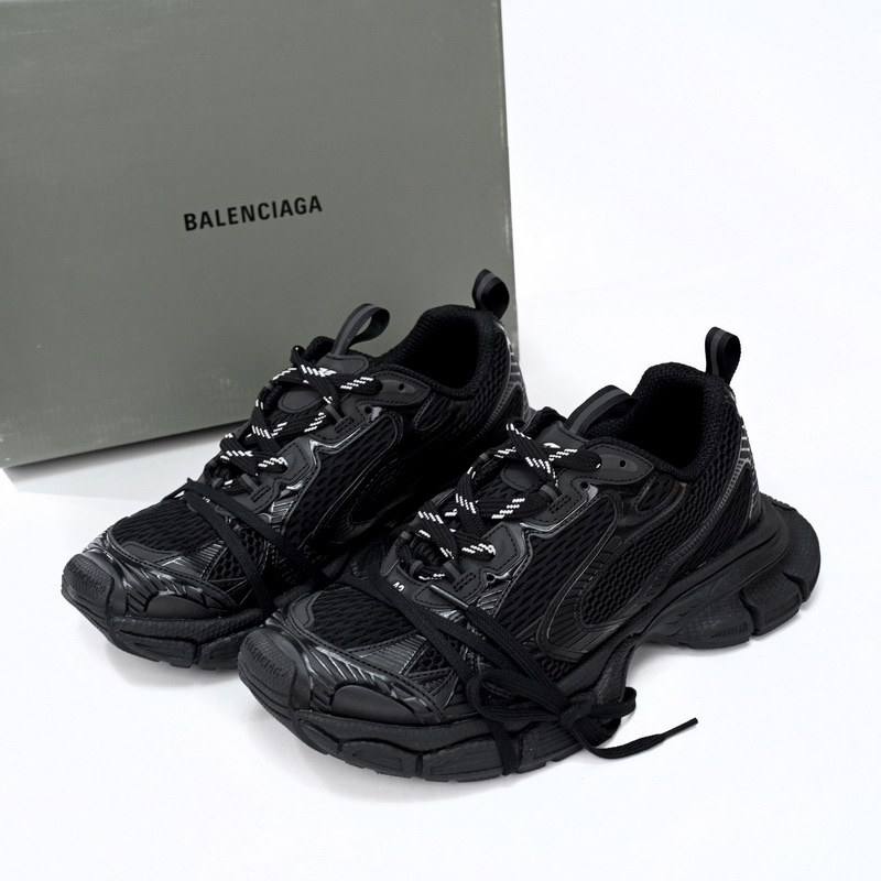 Balenciaga 3XL Trainers In Black - EUR FASHION