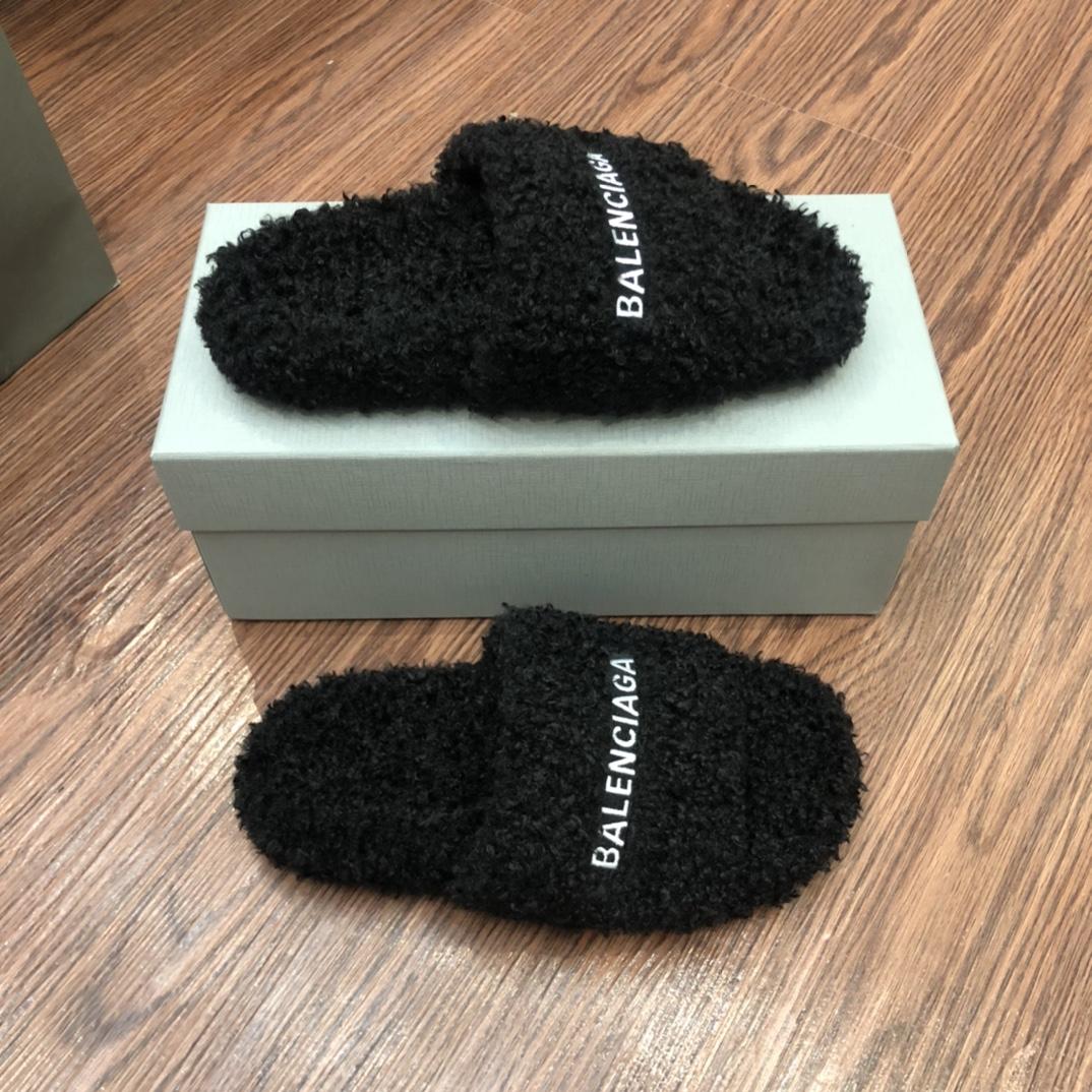 Balenciaga Furry Slide Sandal - EUR FASHION