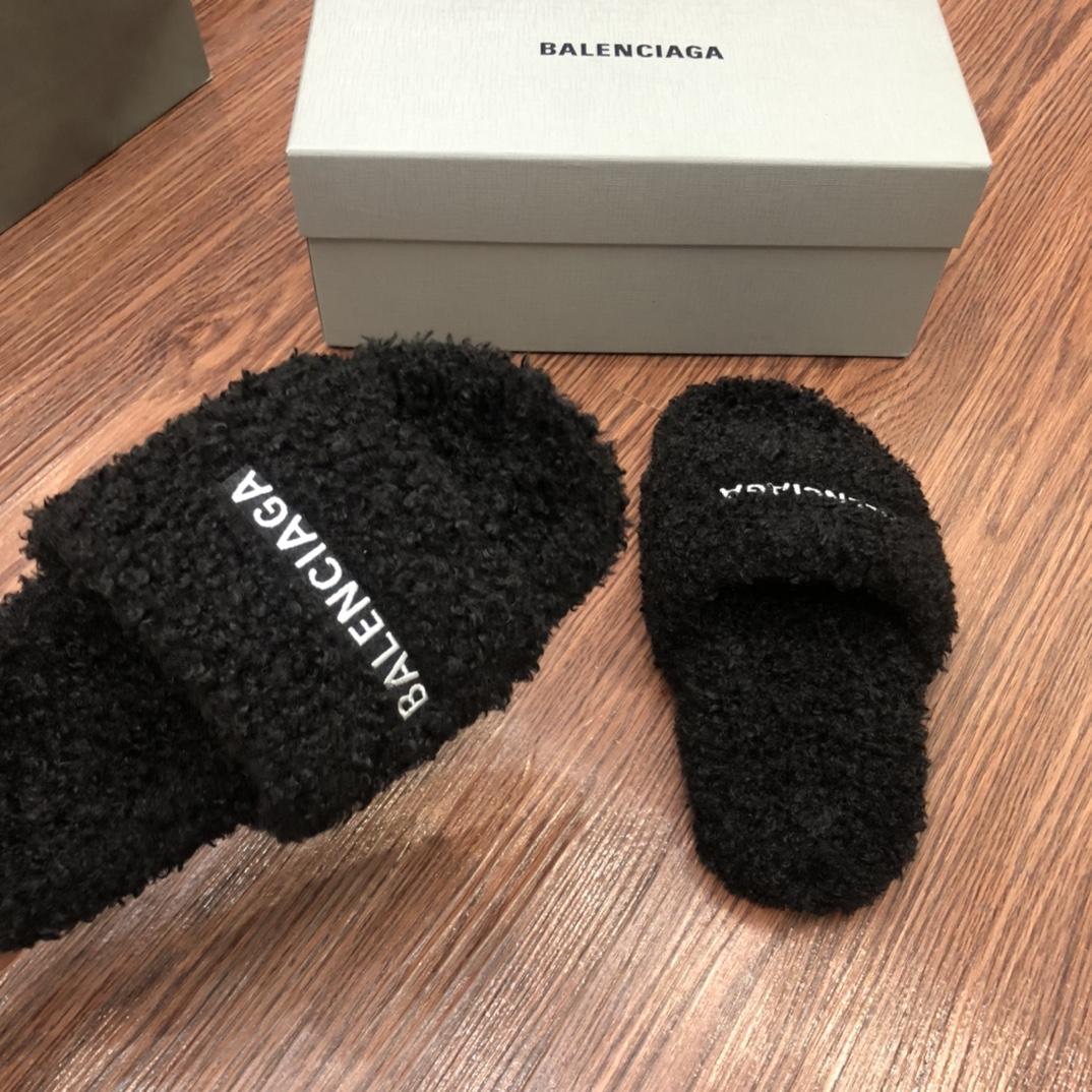 Balenciaga Furry Slide Sandal - EUR FASHION