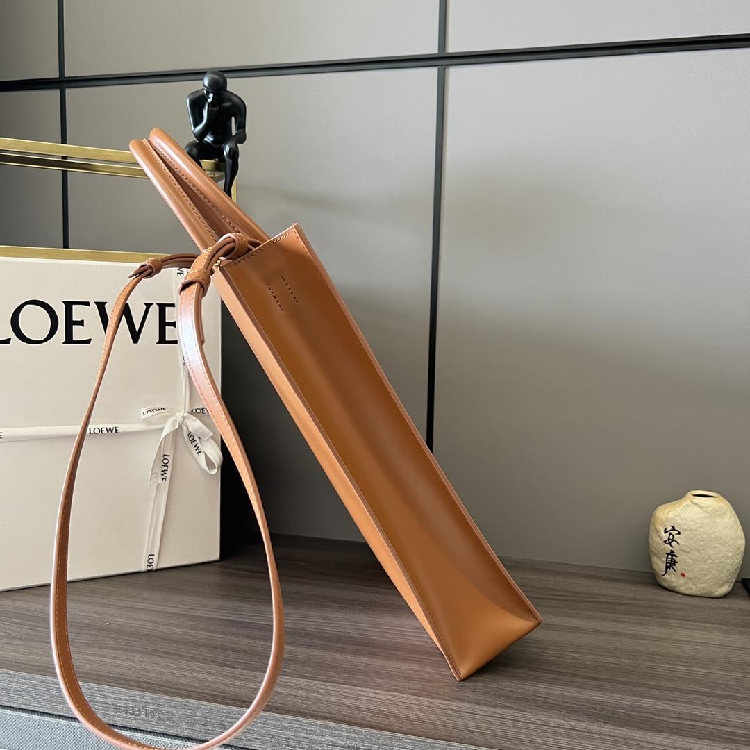 Loewe Standard A4 Tote In Sleek Calfskin - EUR FASHION