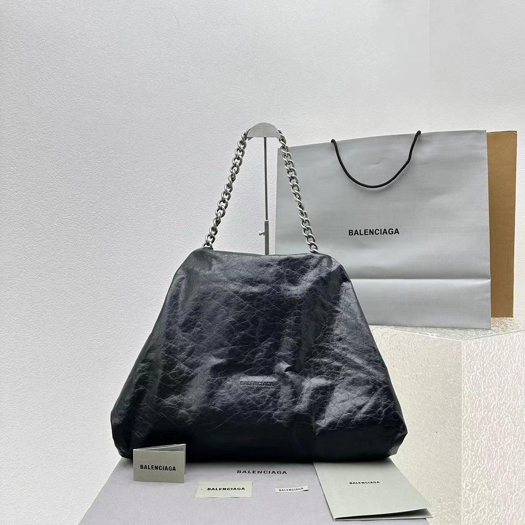 Balenciaga Puffer Large Bag In Black - EUR FASHION