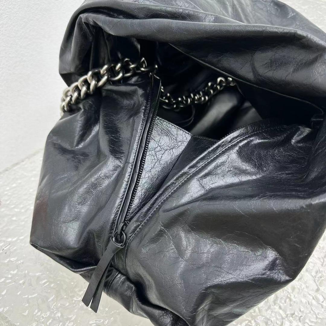 Balenciaga Puffer Large Bag In Black - EUR FASHION