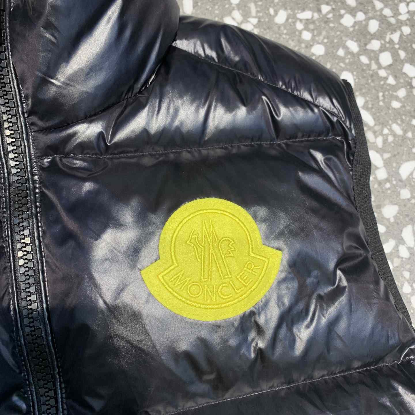 Moncler Sumido Down Vest - EUR FASHION