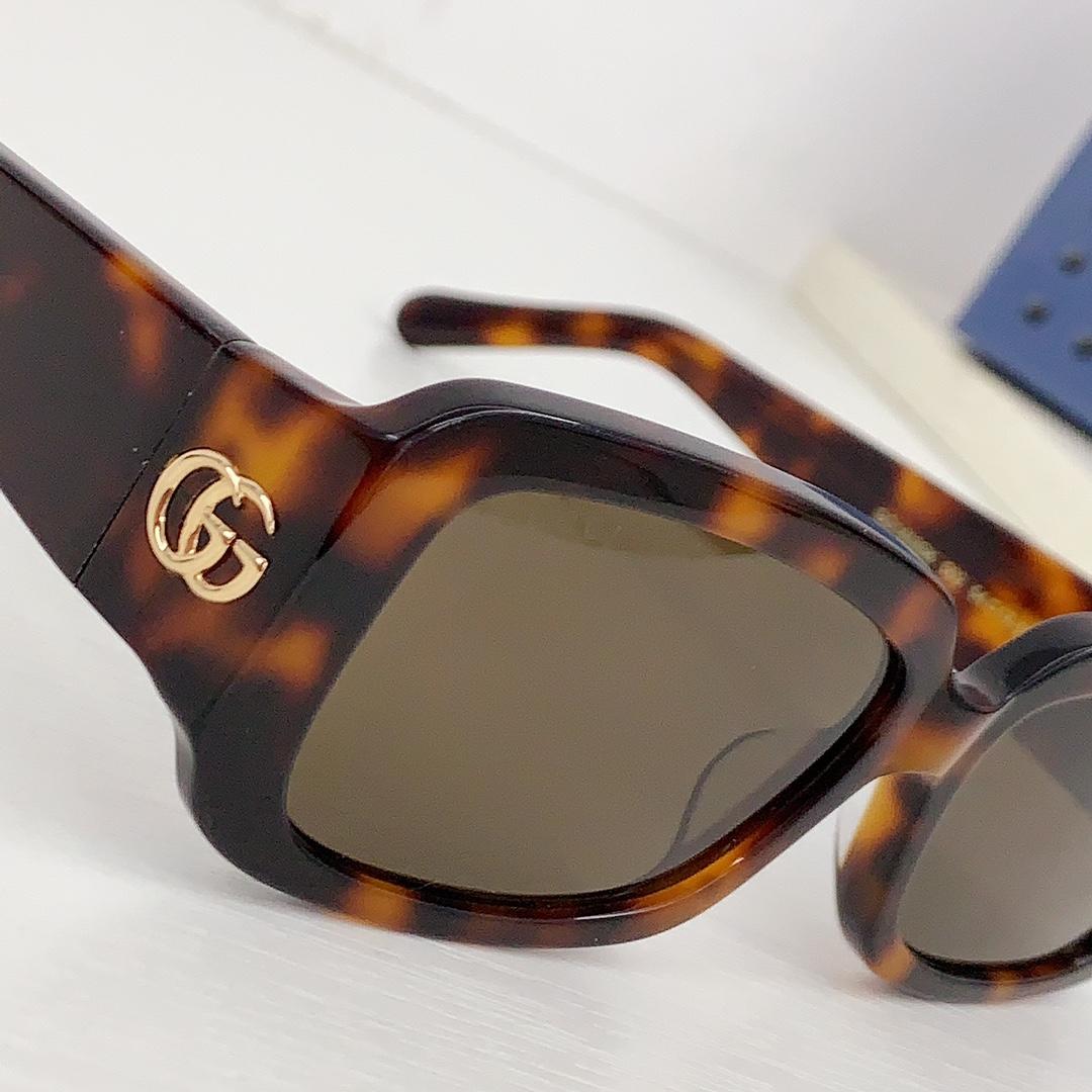 Gucci Specialized Fit Rectangular Sunglasse - EUR FASHION