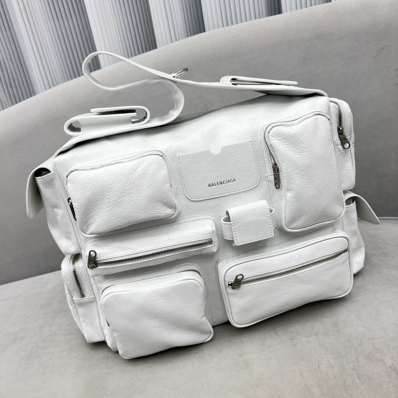 Balenciaga Superbusy Large Sling Bag In White - EUR FASHION