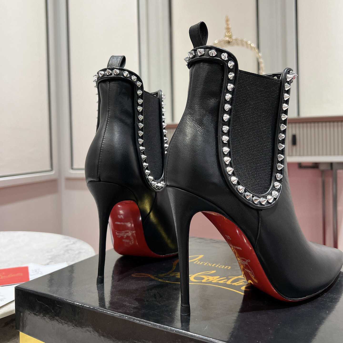 Christian Louboutin Capaboot 100 - EUR FASHION