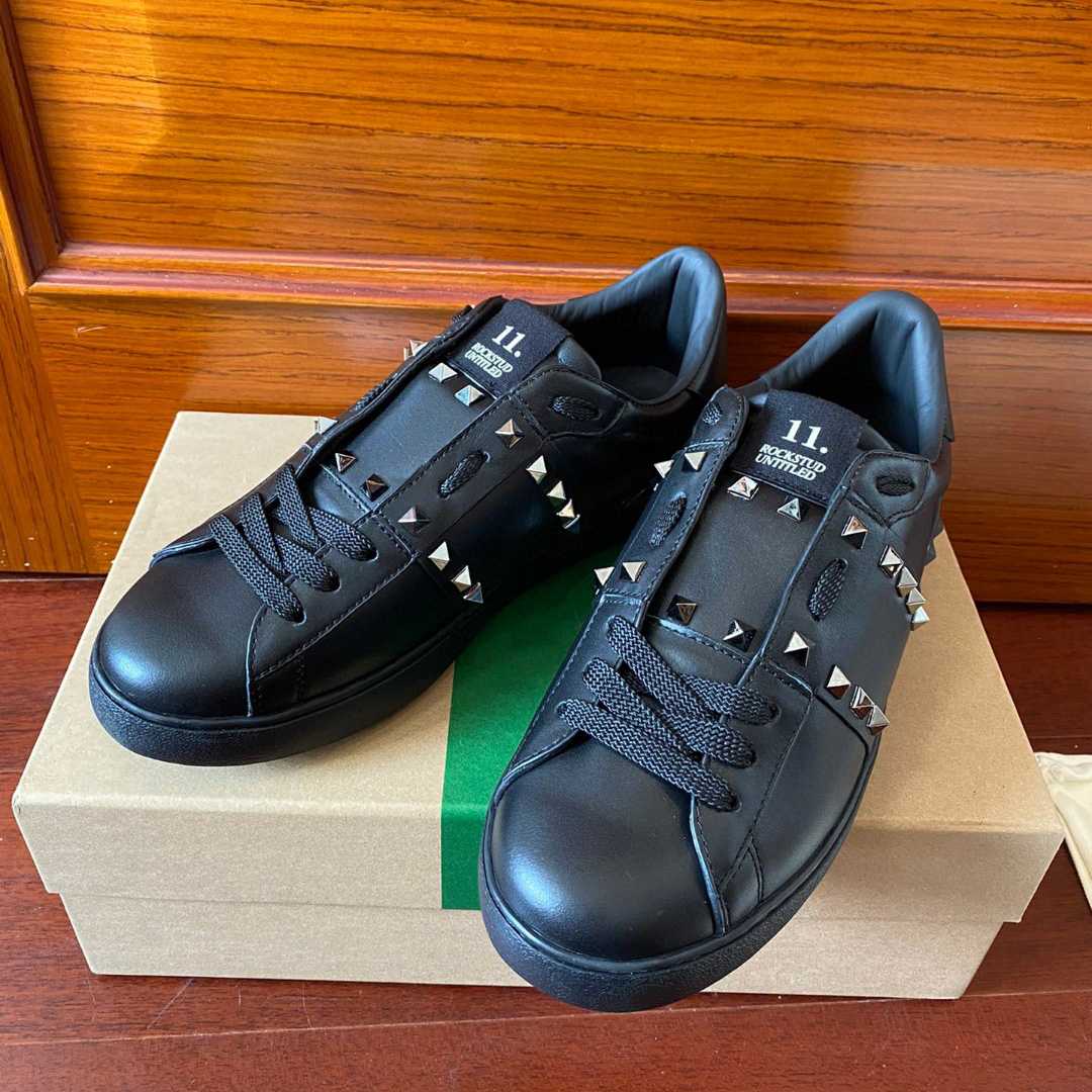 Valenti Rockstud Untitled Noir Calfskin Leather Sneaker - EUR FASHION