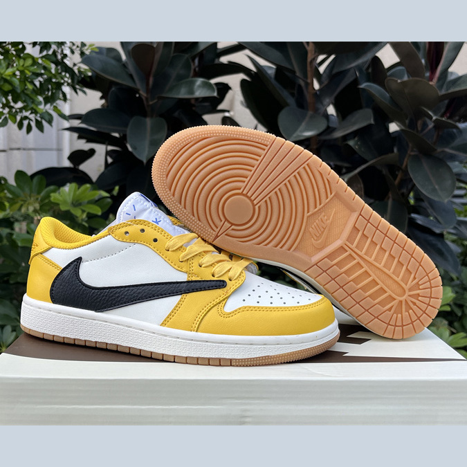 Travis Scott x Air Jordan 1 Low “Canary”  Sneaker   DZ4137-700 - EUR FASHION