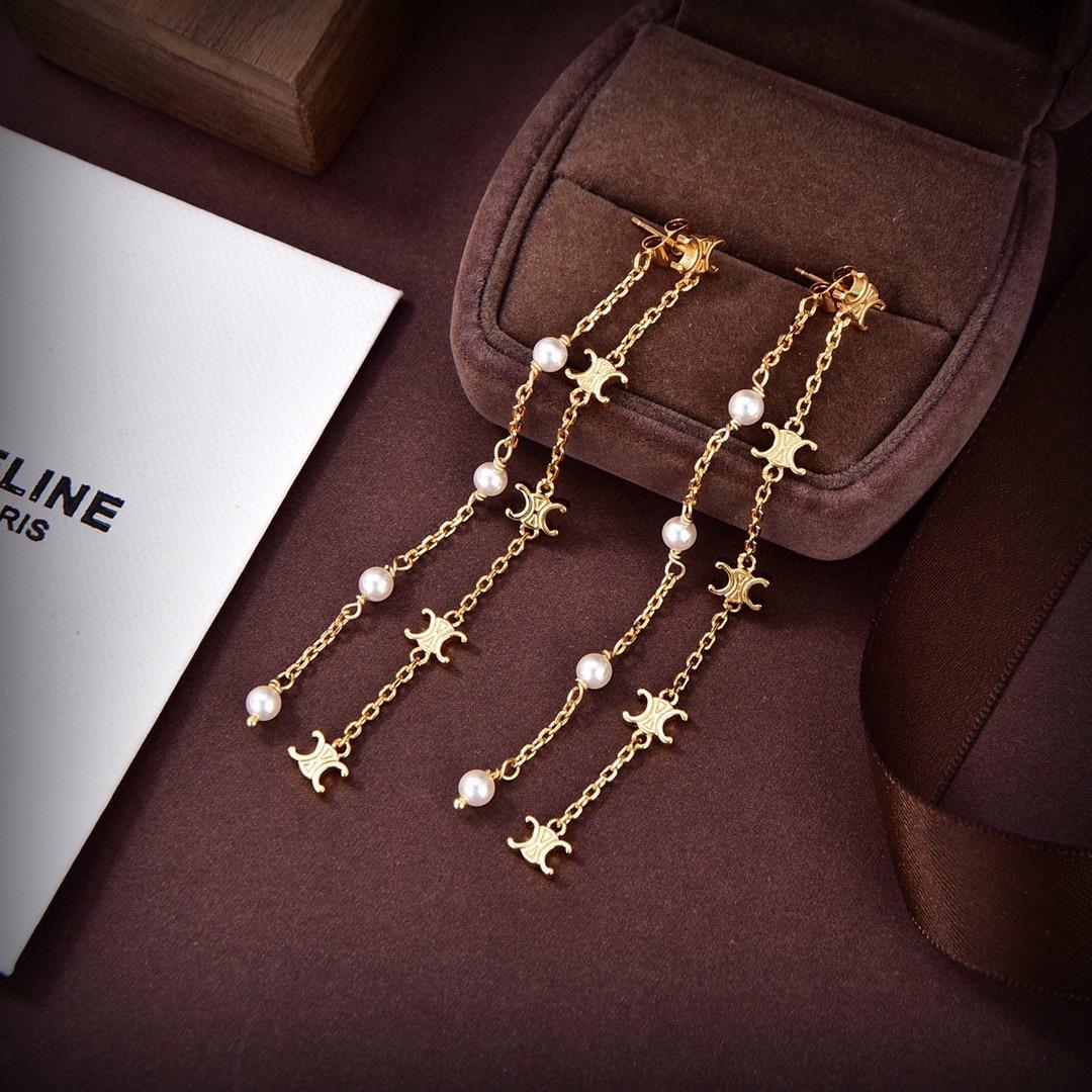 Celine Triomphe Long Pearl Earrings In Brass With Gold Finish And Resin Pearls - EUR FASHION