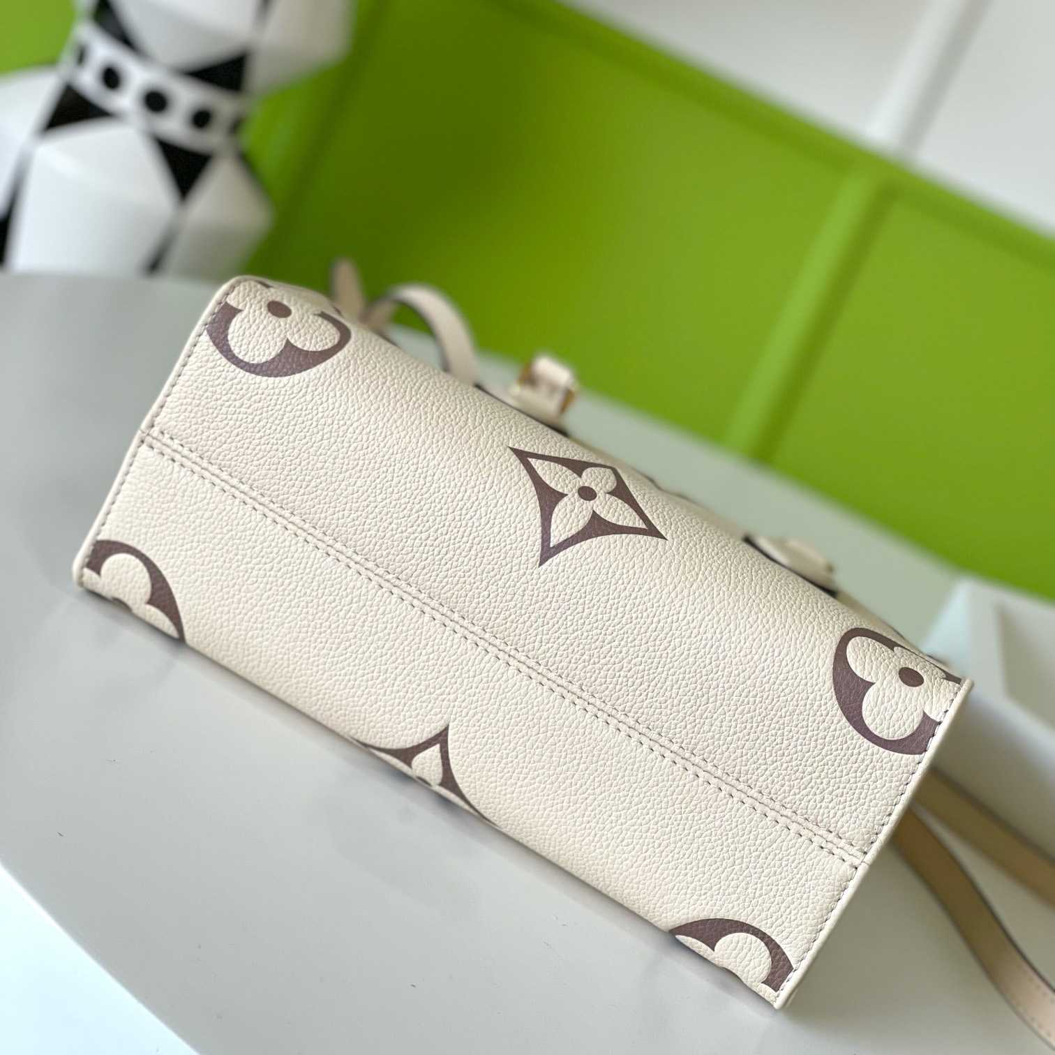 Louis Vuitton OnTheGo   M45654   25-19-11.5cm - EUR FASHION