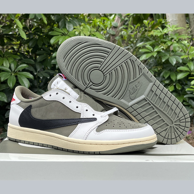 Travis Scott x Air Jordan 1 Low OG Sneaker      DM7866-200 - EUR FASHION