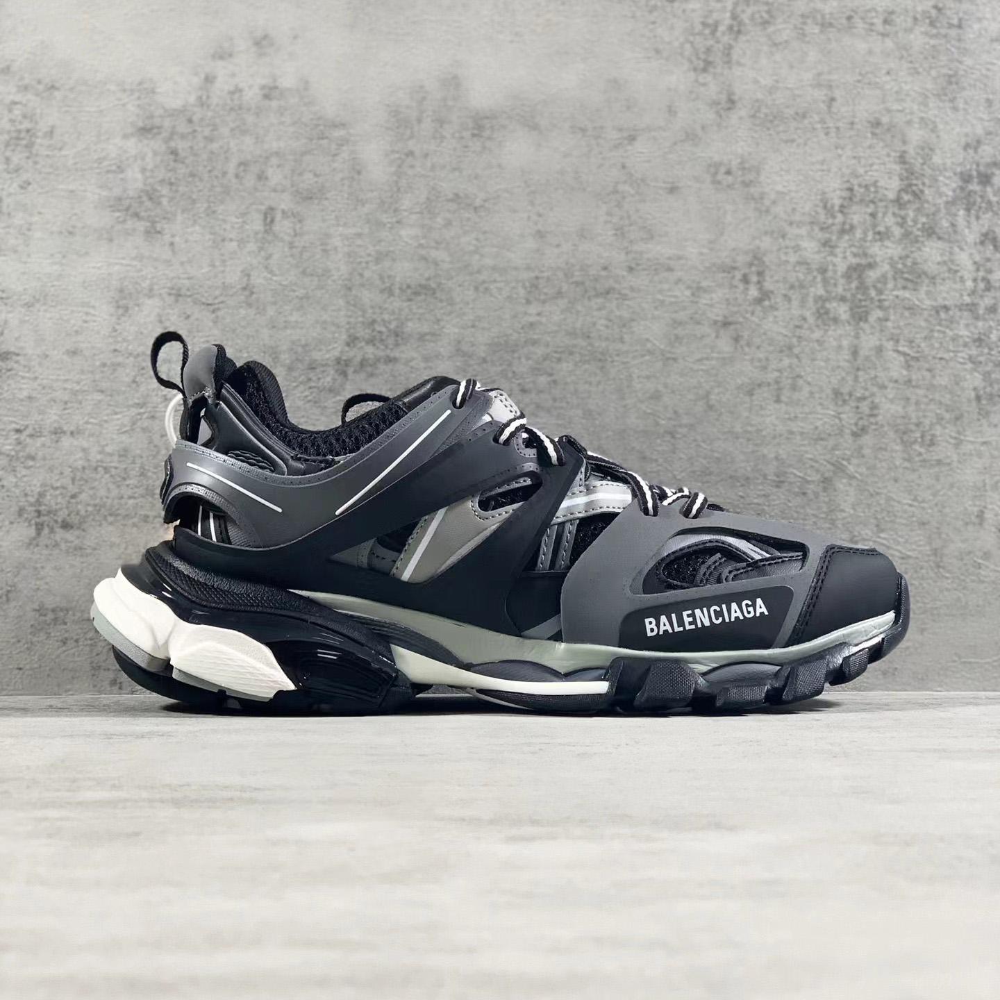 Balenciaga Track Sneaker    - EUR FASHION