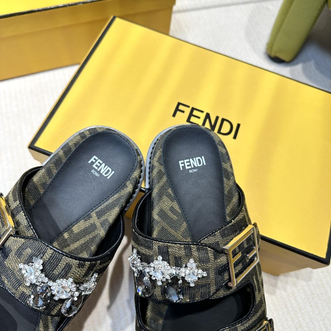 Fendi Feel Brown Fabric Slides - EUR FASHION