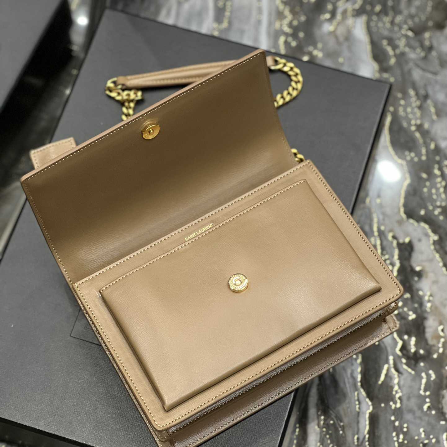 Saint Laurent Women Sunset Medium Leather Shoulder Bag （22x8x16 cm） - EUR FASHION