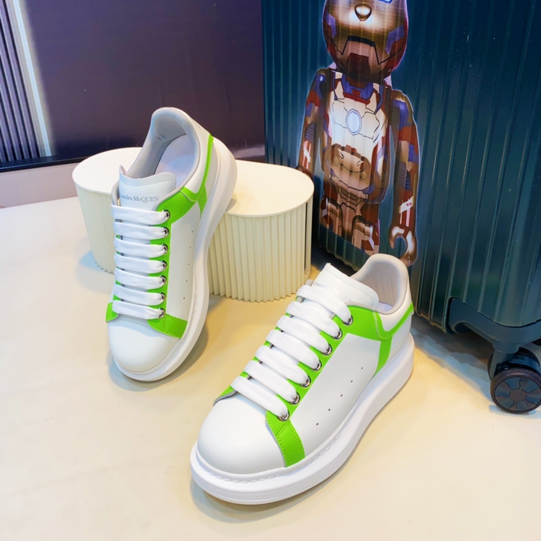 Alexander Mcqueen Oversized Sneaker 'White Green Ombre' - EUR FASHION