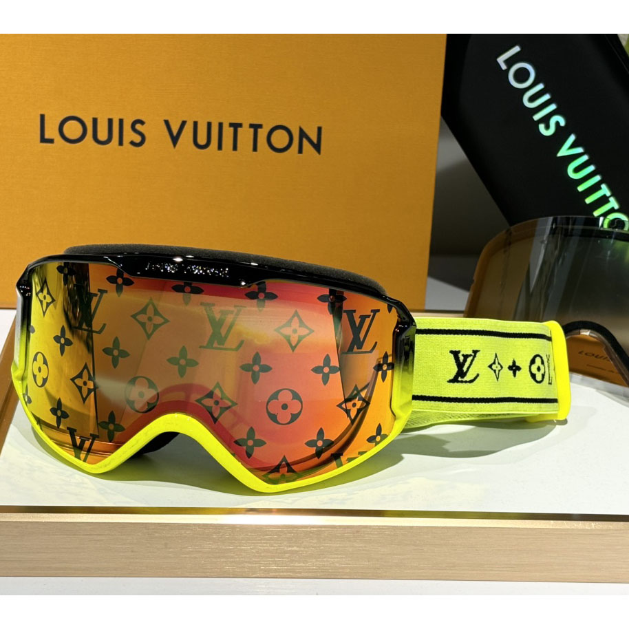 Louis Vuitton LV Snow Mask     - EUR FASHION