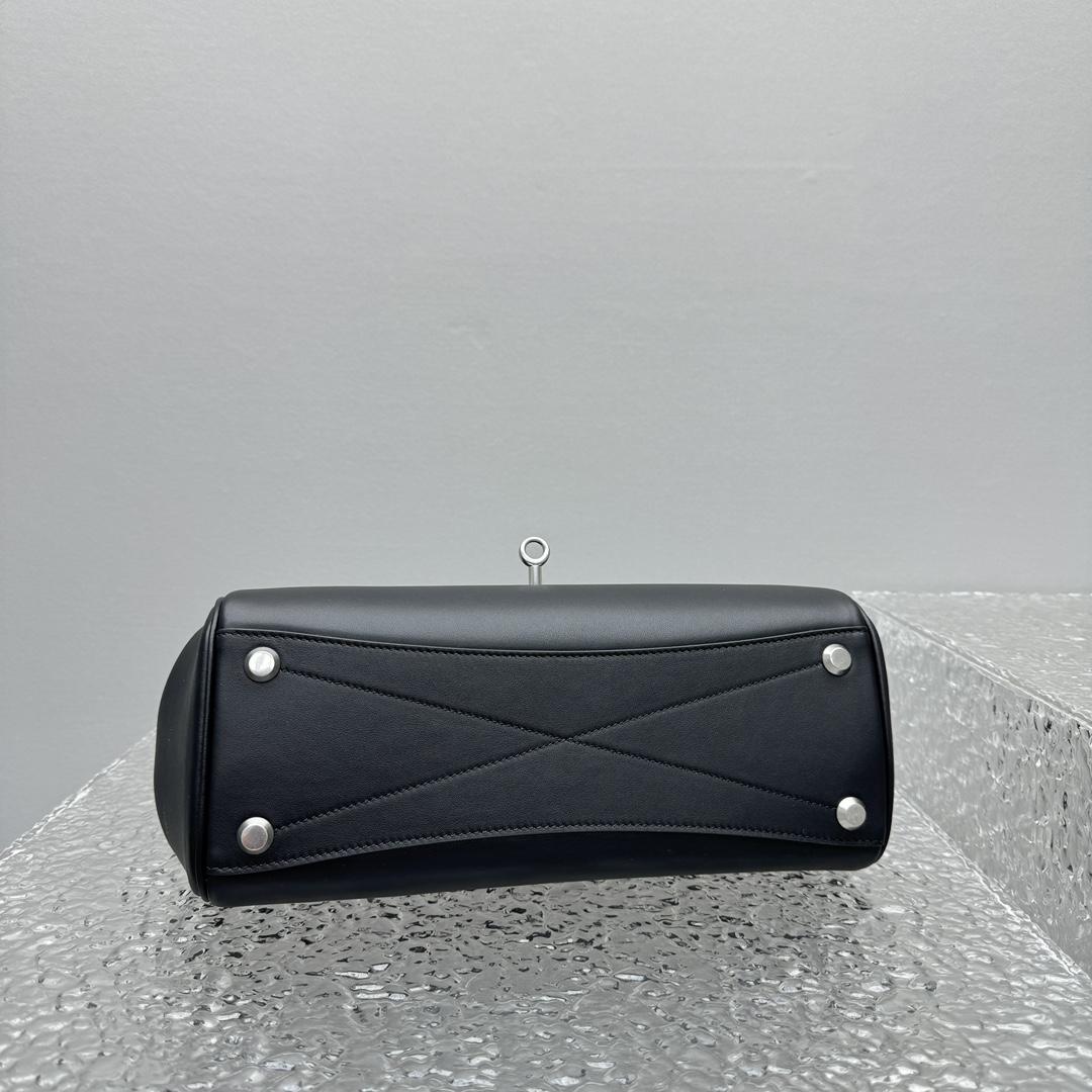 Balenciaga Bel Air Small Carry All Bag in black - EUR FASHION