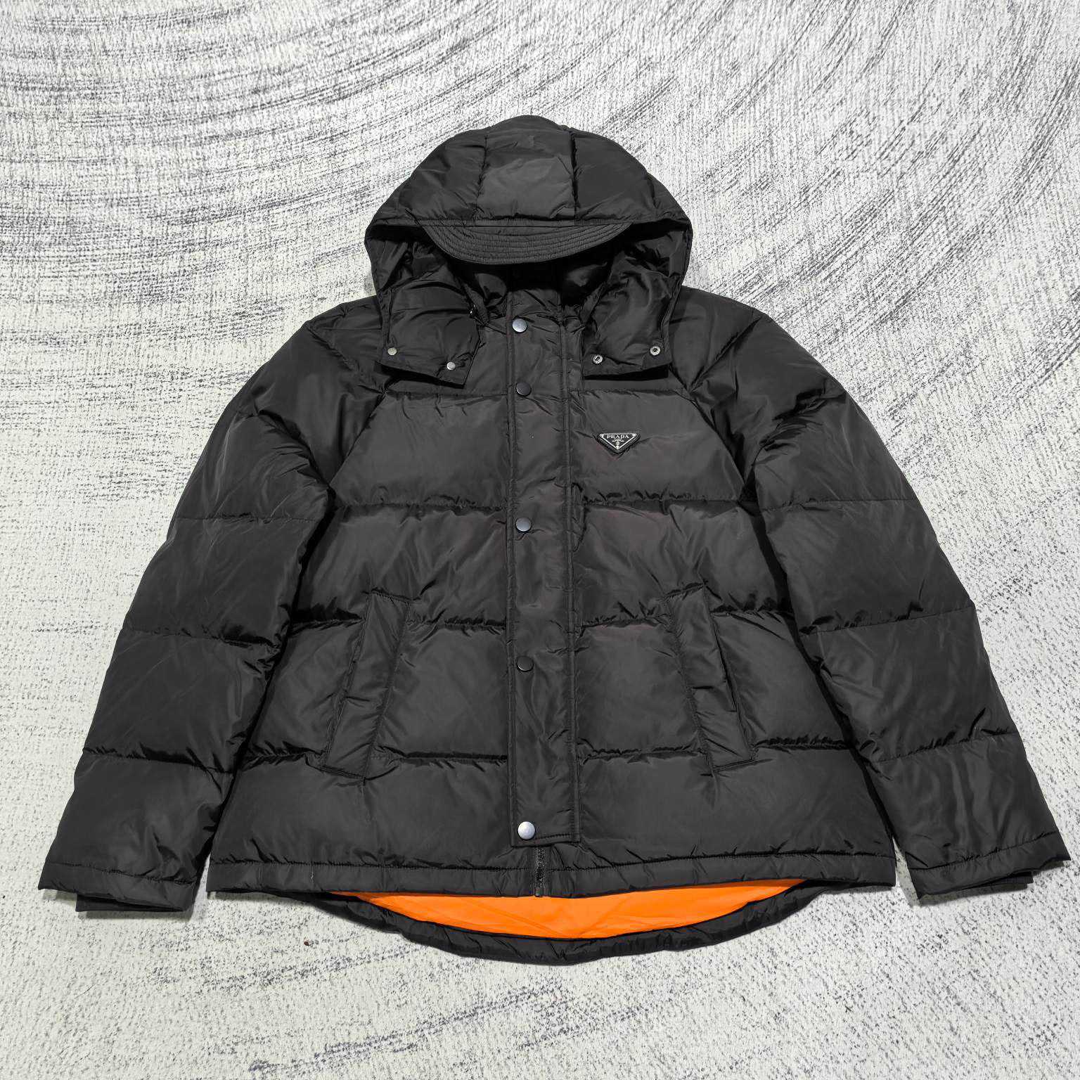 Prada Cropped Re-Nylon Down Jacket - EUR FASHION